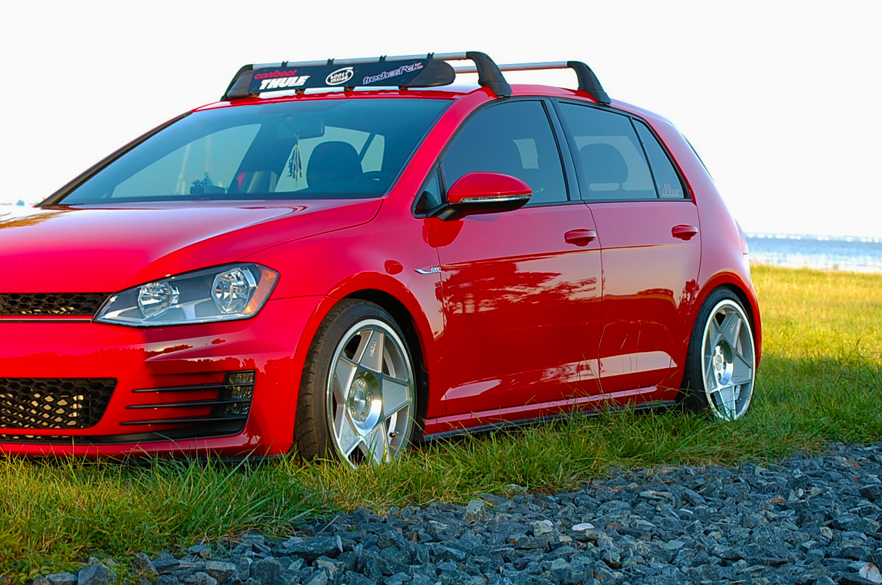 2014 Volkswagen GTI photo