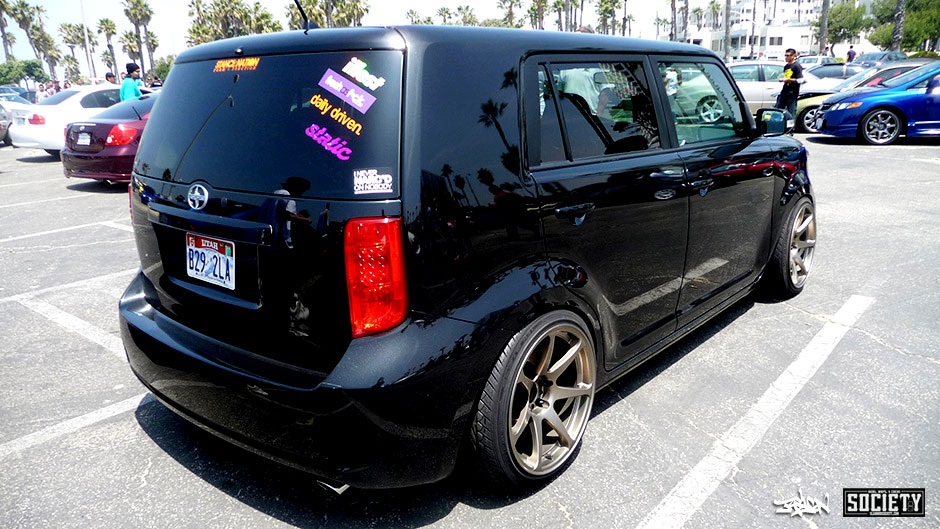 2009 Scion xB photo