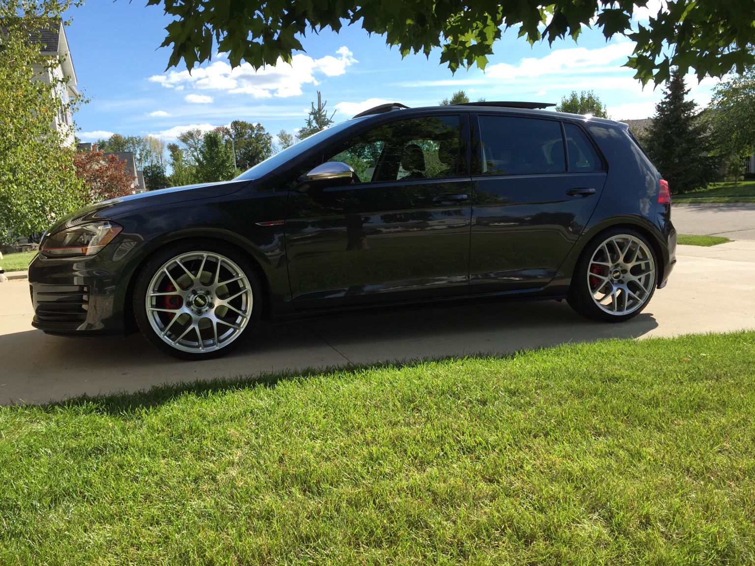 2014 Volkswagen GTI photo