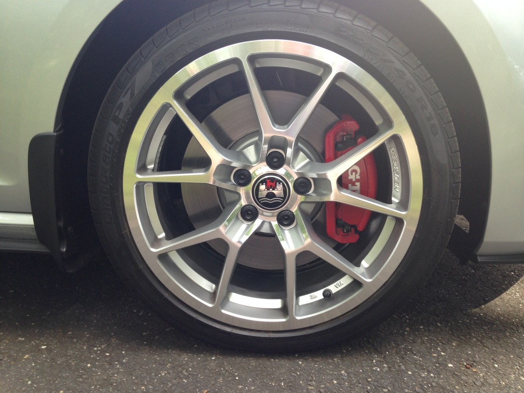 2014 Volkswagen GTI photo
