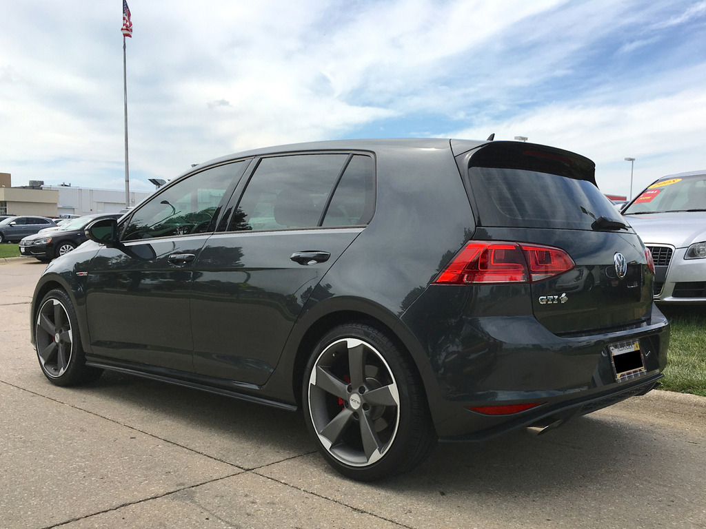 2014 Volkswagen GTI photo