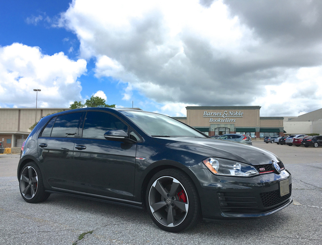 2014 Volkswagen GTI photo