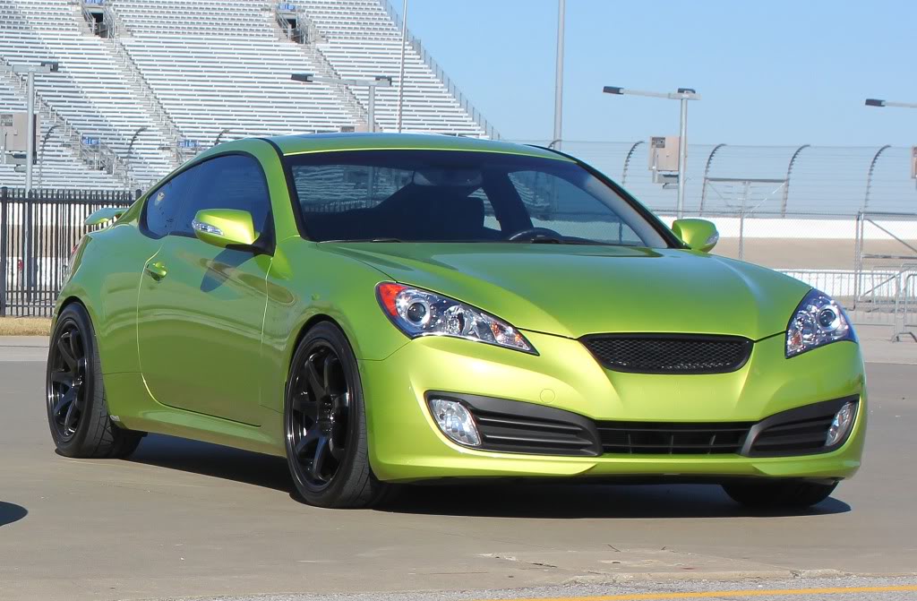 2010 Hyundai Genesis Coupe photo