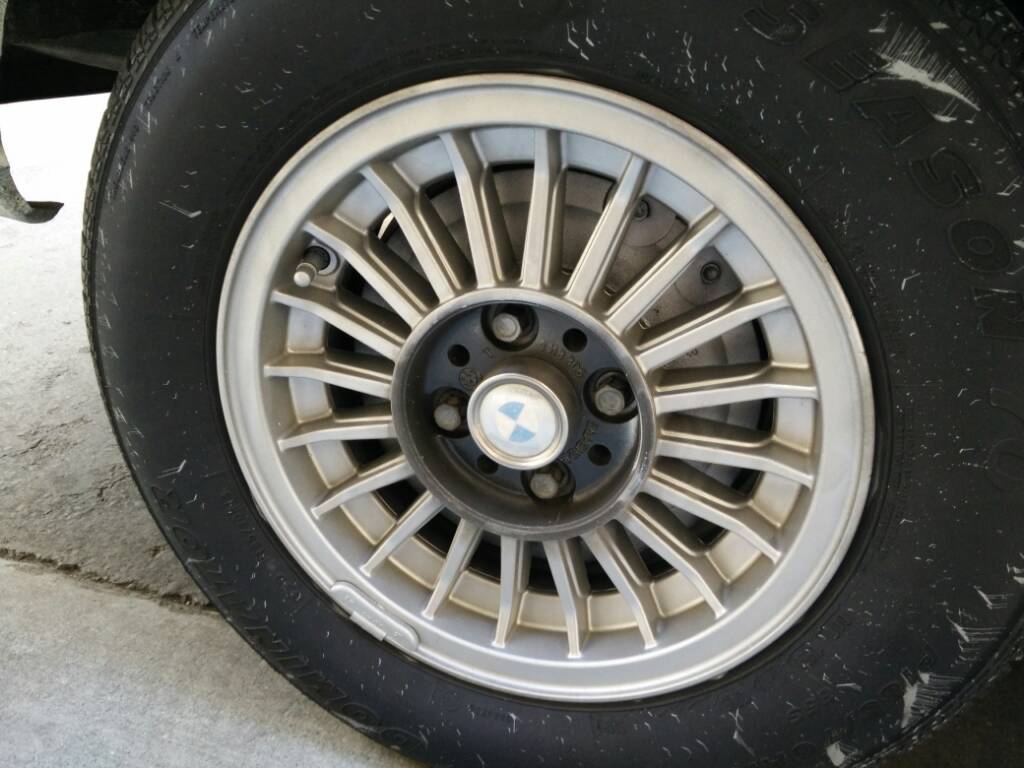 1992 BMW  323 photo