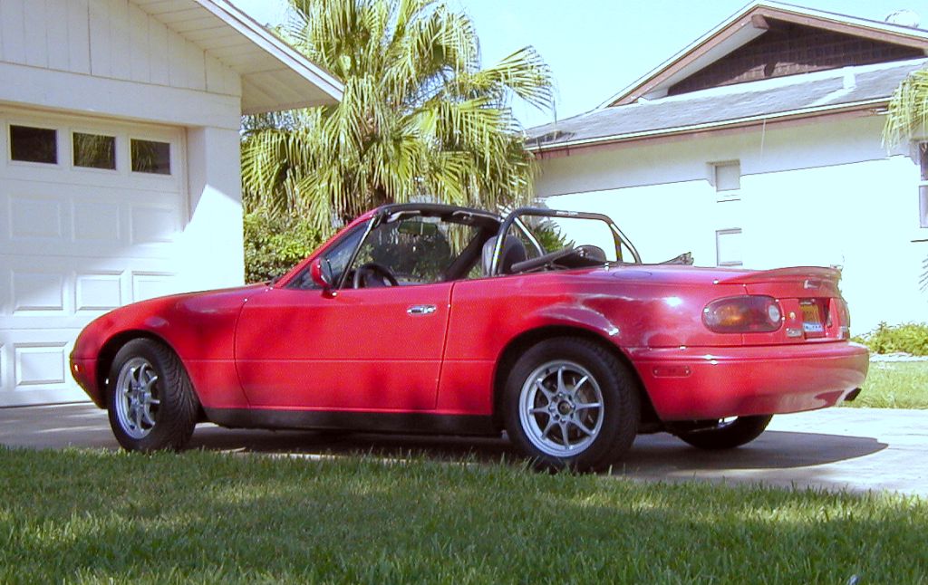 2005 Mazda MX-5 Miata photo