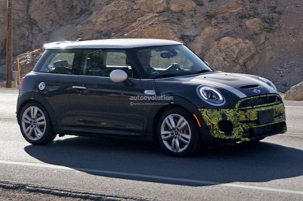 2010 MINI Cooper S photo
