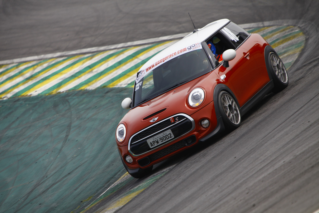 2012 MINI Cooper S photo