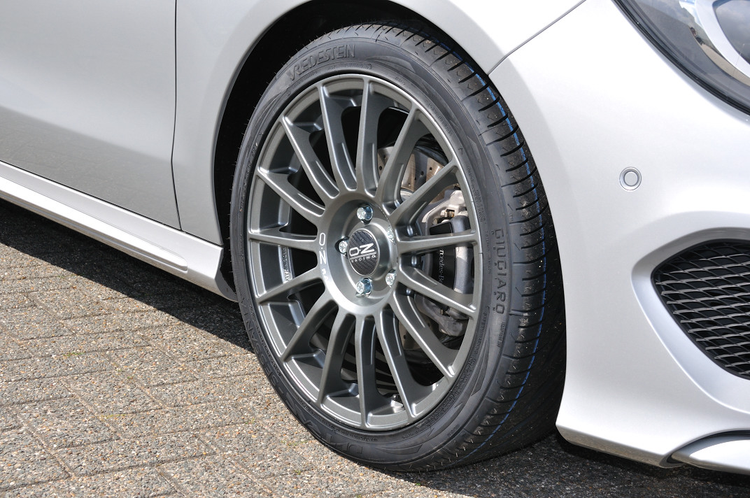 2014 Mercedes-Benz CLA-Class photo