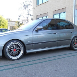 2000 BMW 528