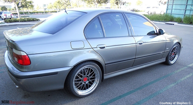 2000 BMW 528 photo