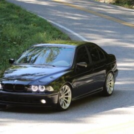 2000 BMW 528
