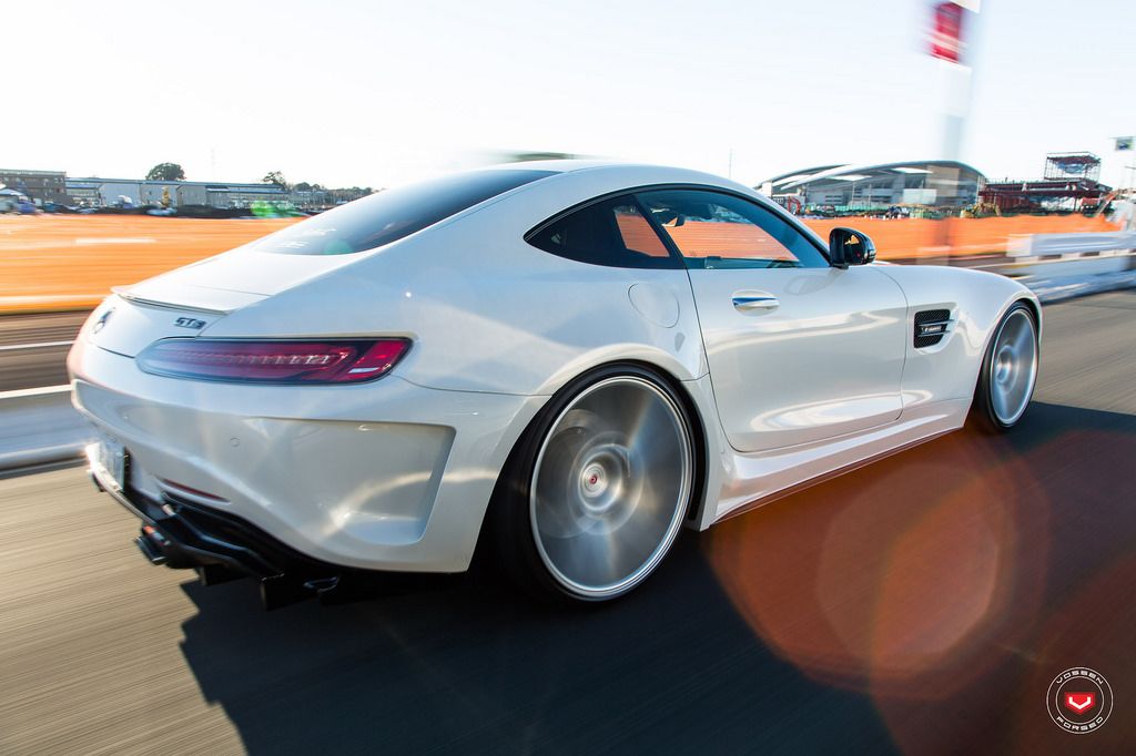 2016 Mercedes-Benz AMG GT photo