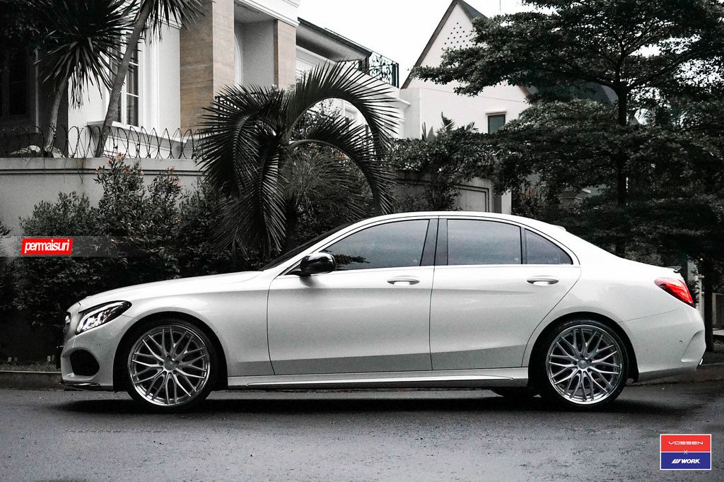 2016 Mercedes-Benz C-Class photo