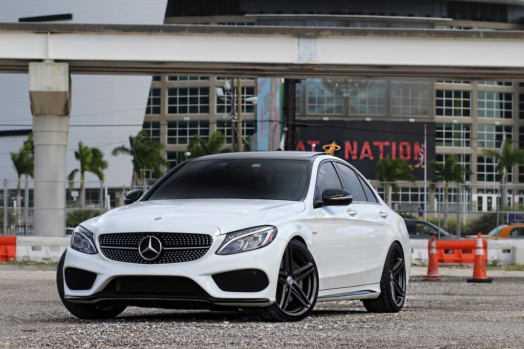 2015 Mercedes-Benz C-Class photo