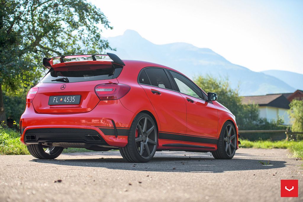 2015 Mercedes-Benz CLA-Class photo