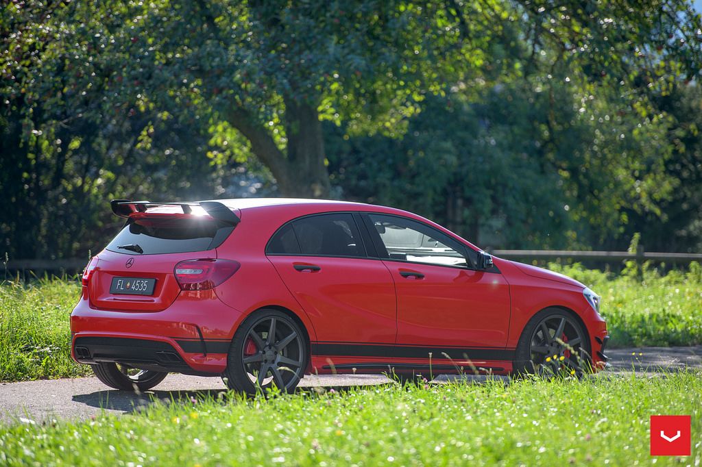 2015 Mercedes-Benz CLA-Class photo