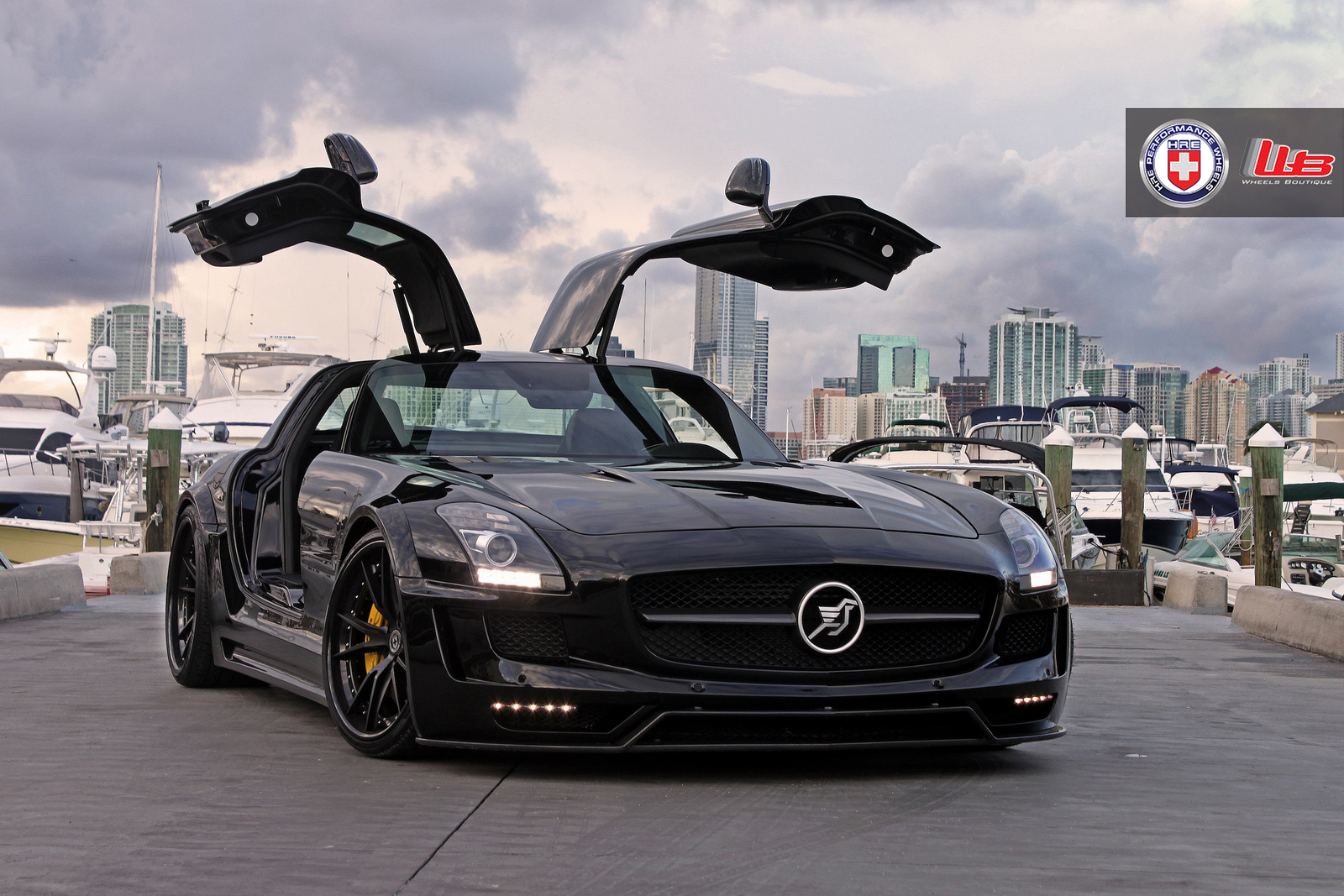 2015 Mercedes-Benz SLS AMG photo