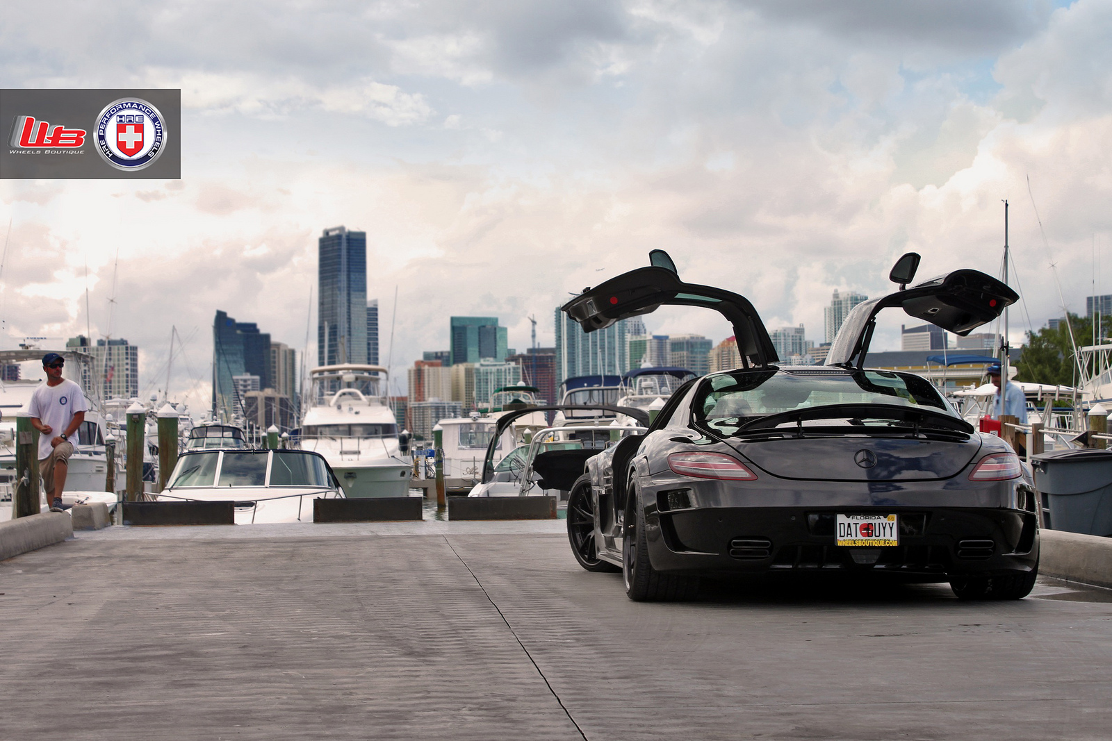 2015 Mercedes-Benz SLS AMG photo