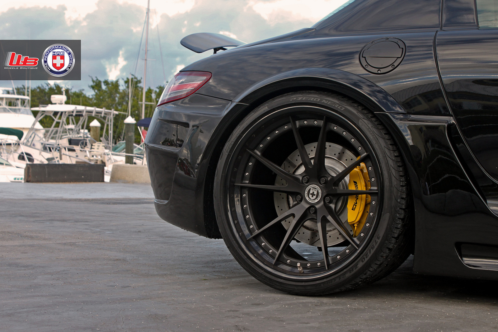 2015 Mercedes-Benz SLS AMG photo