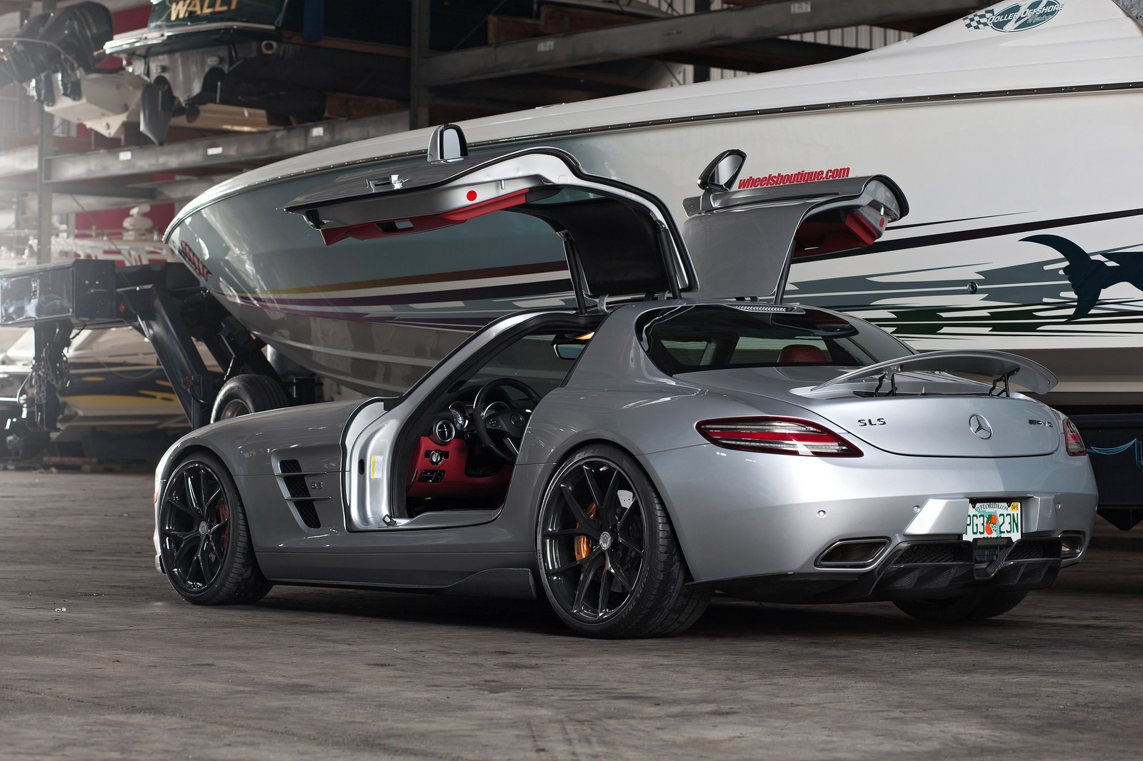 2015 Mercedes-Benz SLS AMG photo