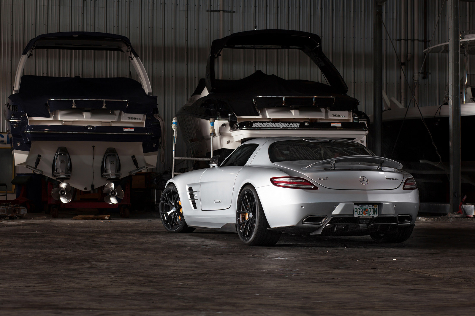 2015 Mercedes-Benz SLS AMG photo