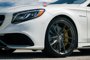 2017 Mercedes-Benz AMG S63