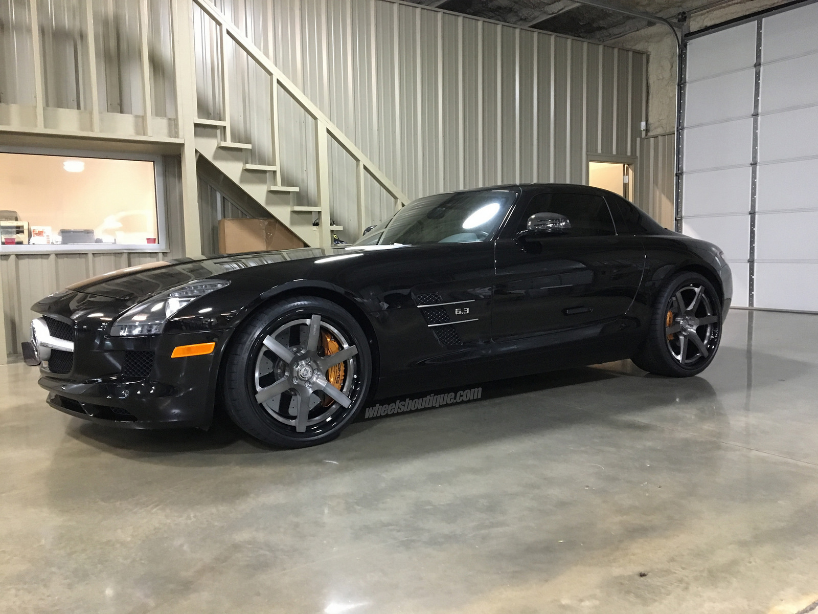 2015 Mercedes-Benz SLS AMG photo