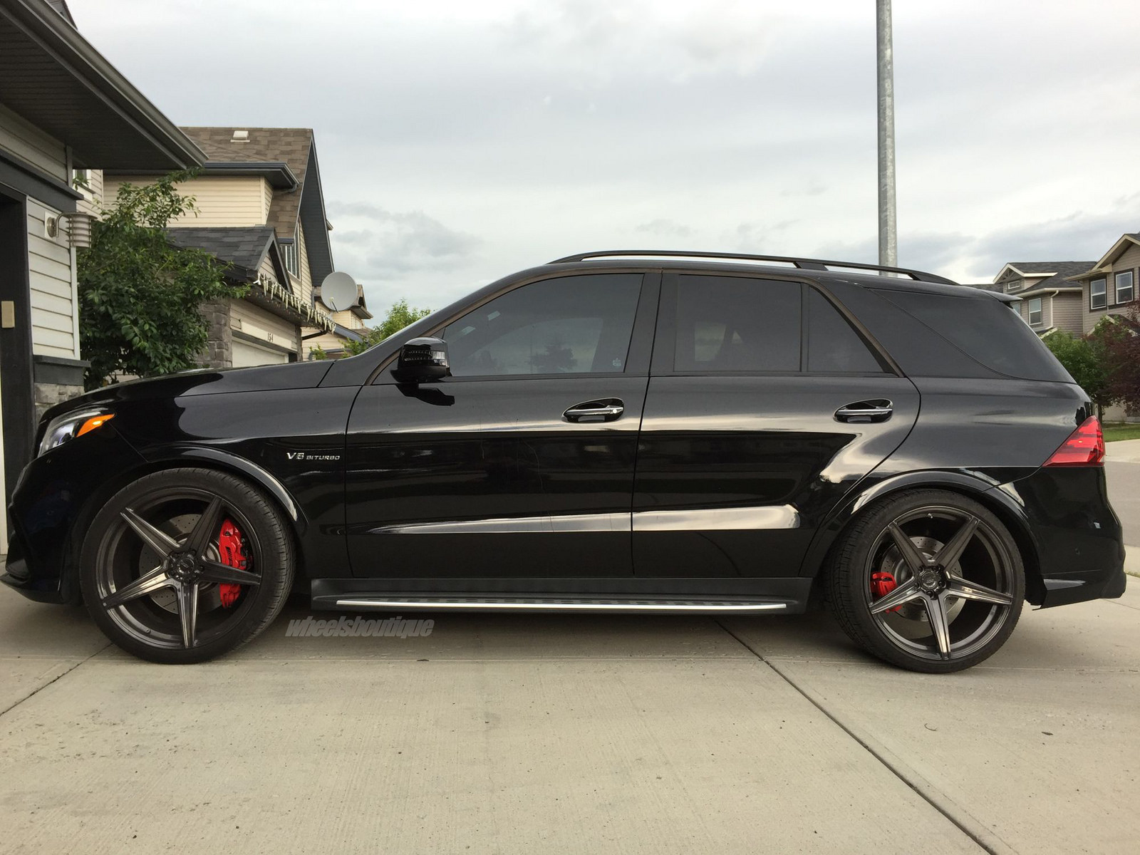 2016 Mercedes-Benz AMG GLE63 photo