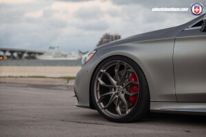 2017 Mercedes-Benz AMG S63