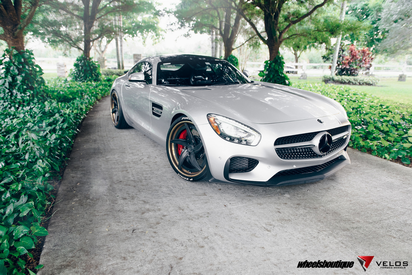 2017 Mercedes-Benz AMG GT photo