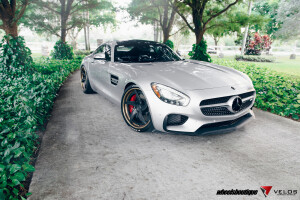 2017 Mercedes-Benz AMG GT