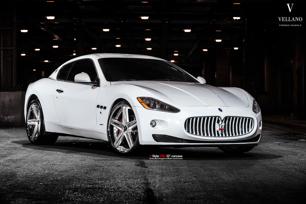 2012 Maserati GranTurismo photo