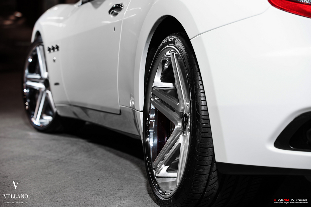 2012 Maserati GranTurismo photo