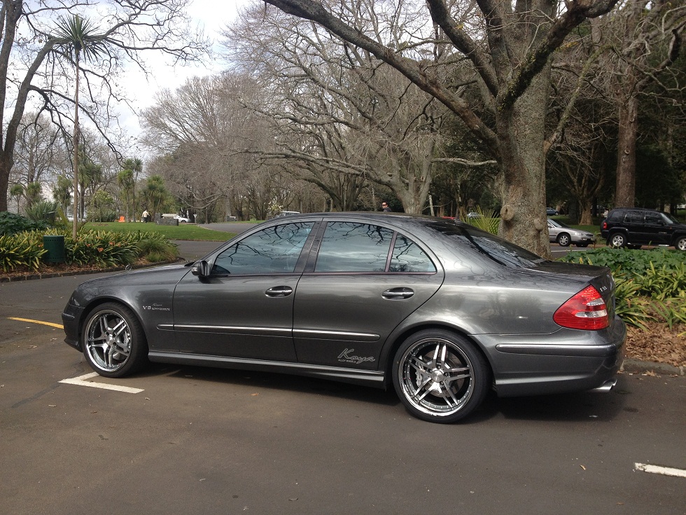 2006 Mercedes E-class photo