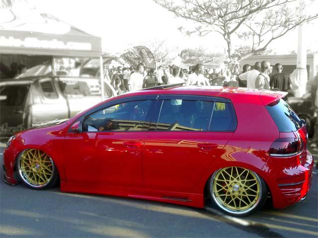 2010 Volkswagen Golf photo