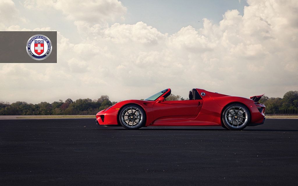 2015 Porsche 918 Spyder photo