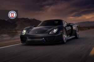 2015 Porsche 918 Spyder