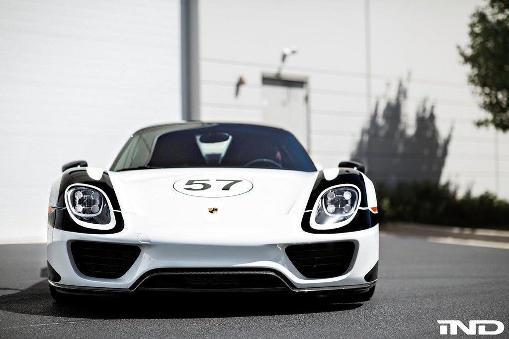 2015 Porsche 918 Spyder photo