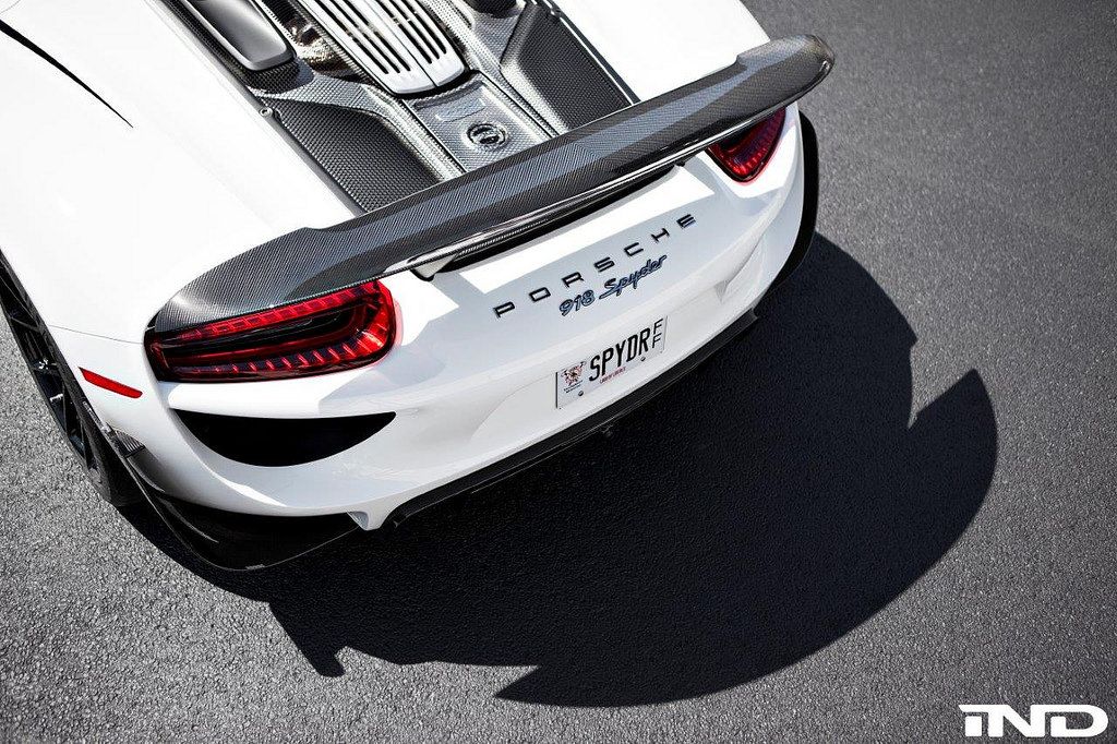 2015 Porsche 918 Spyder photo