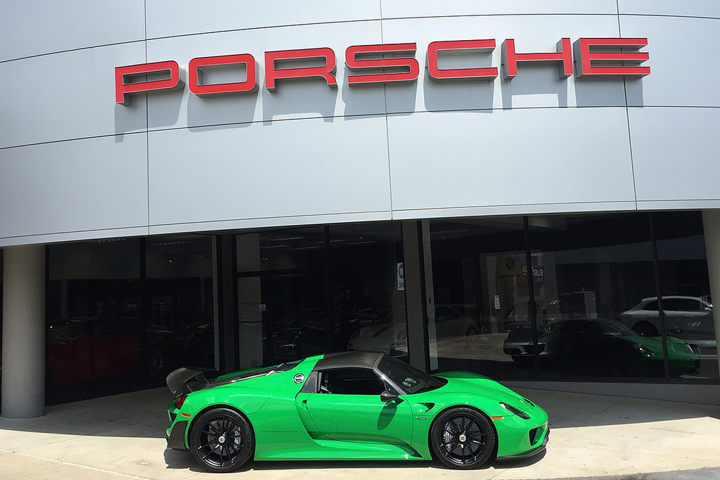 2015 Porsche 918 Spyder photo