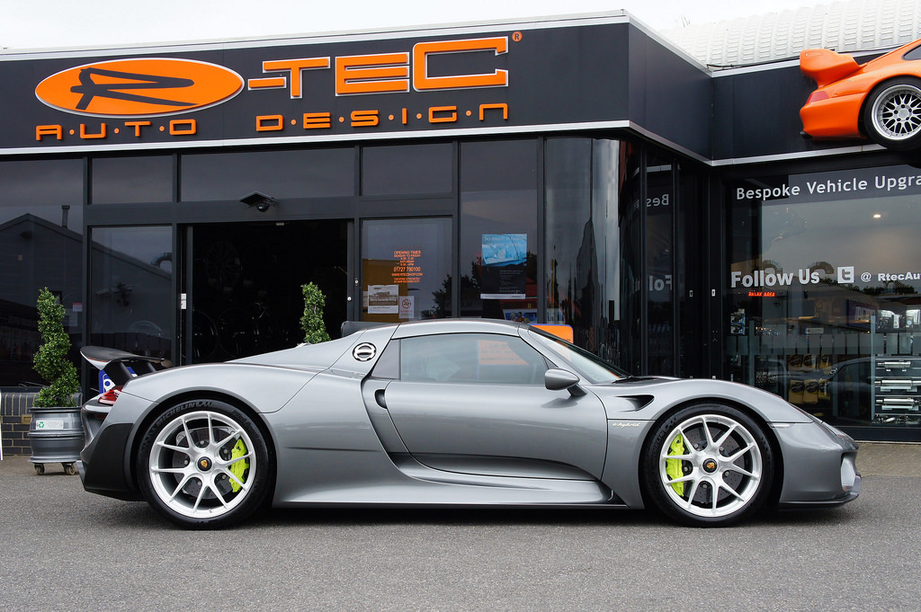 2015 Porsche 918 Spyder photo