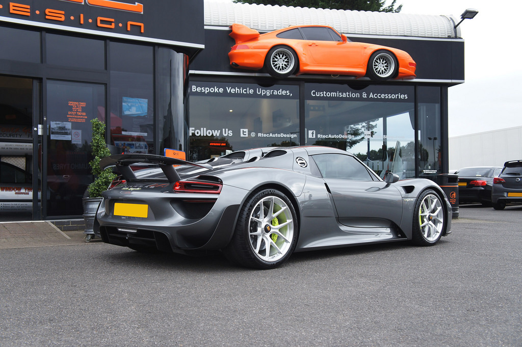 2015 Porsche 918 Spyder photo