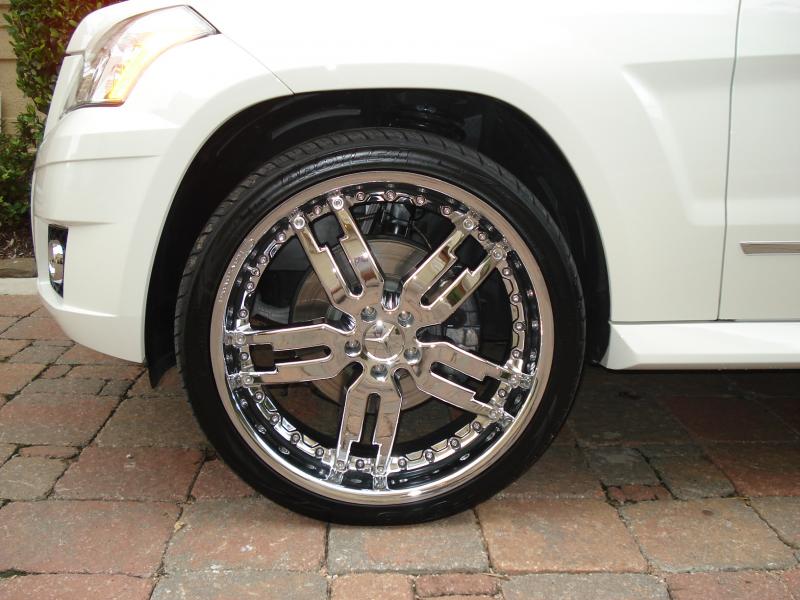 2010 Mercedes-Benz GLK-Class photo