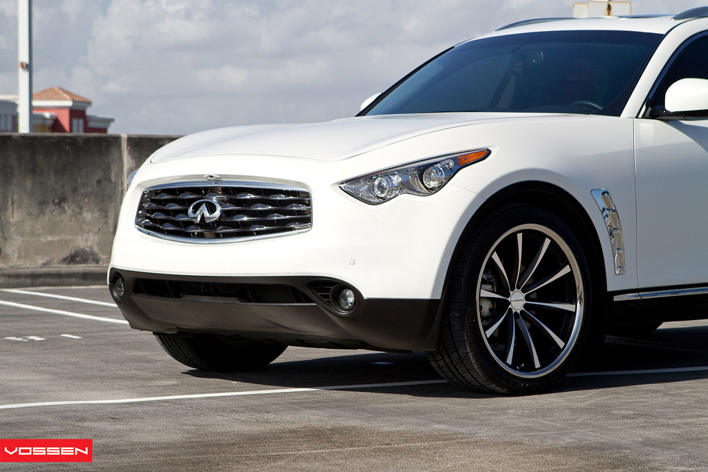 2011 Infiniti FX35 photo