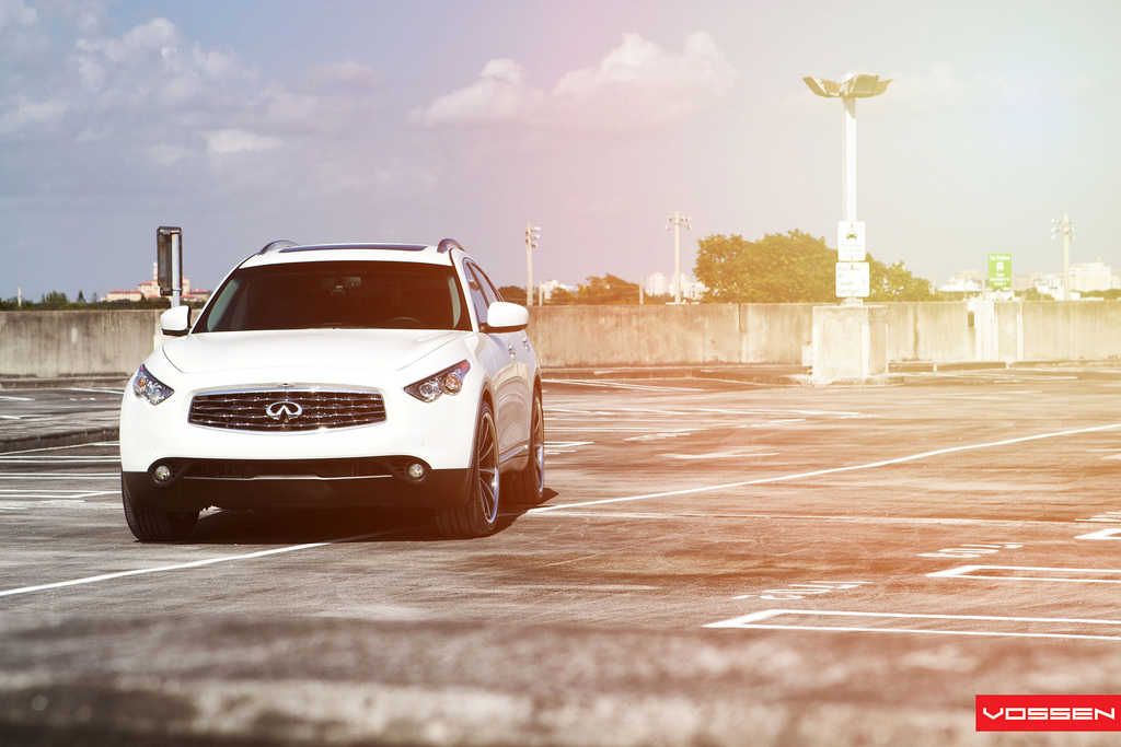 2011 Infiniti FX35 photo