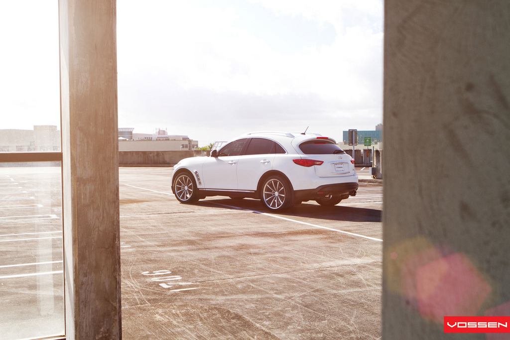 2011 Infiniti FX35 photo