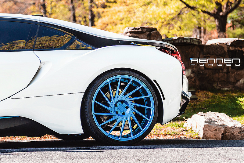 2016 BMW i8 photo