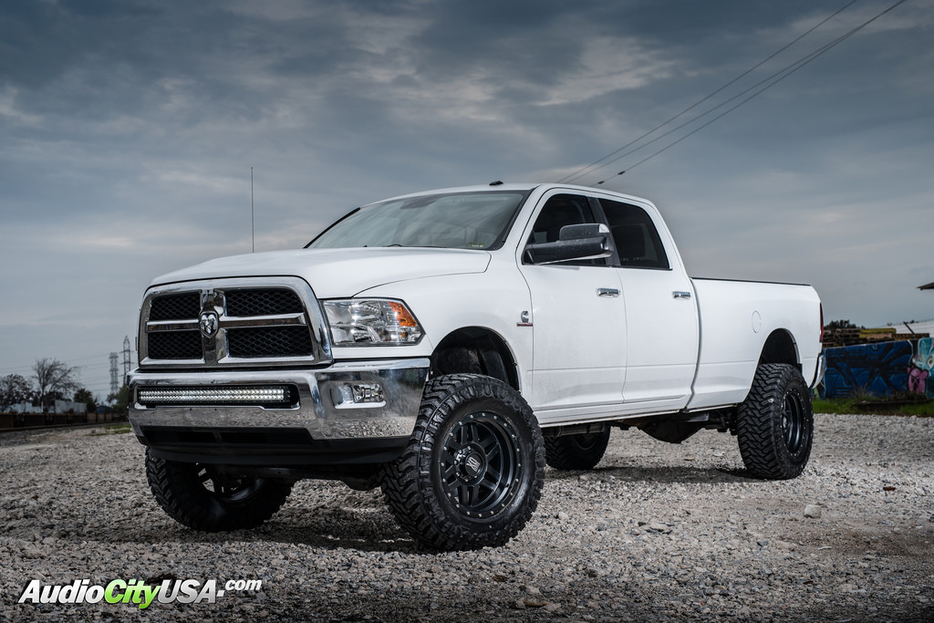 2014 RAM 2500 photo