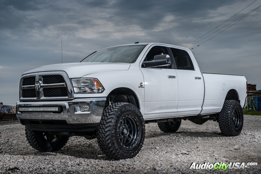 2014 RAM 2500 photo