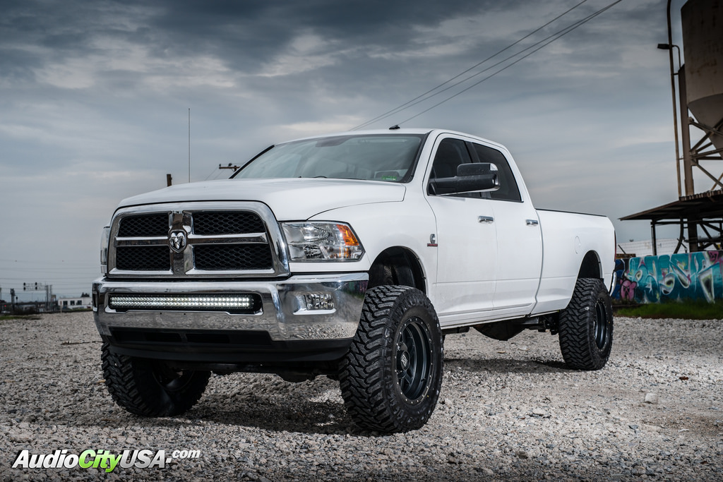 2014 RAM 2500 photo